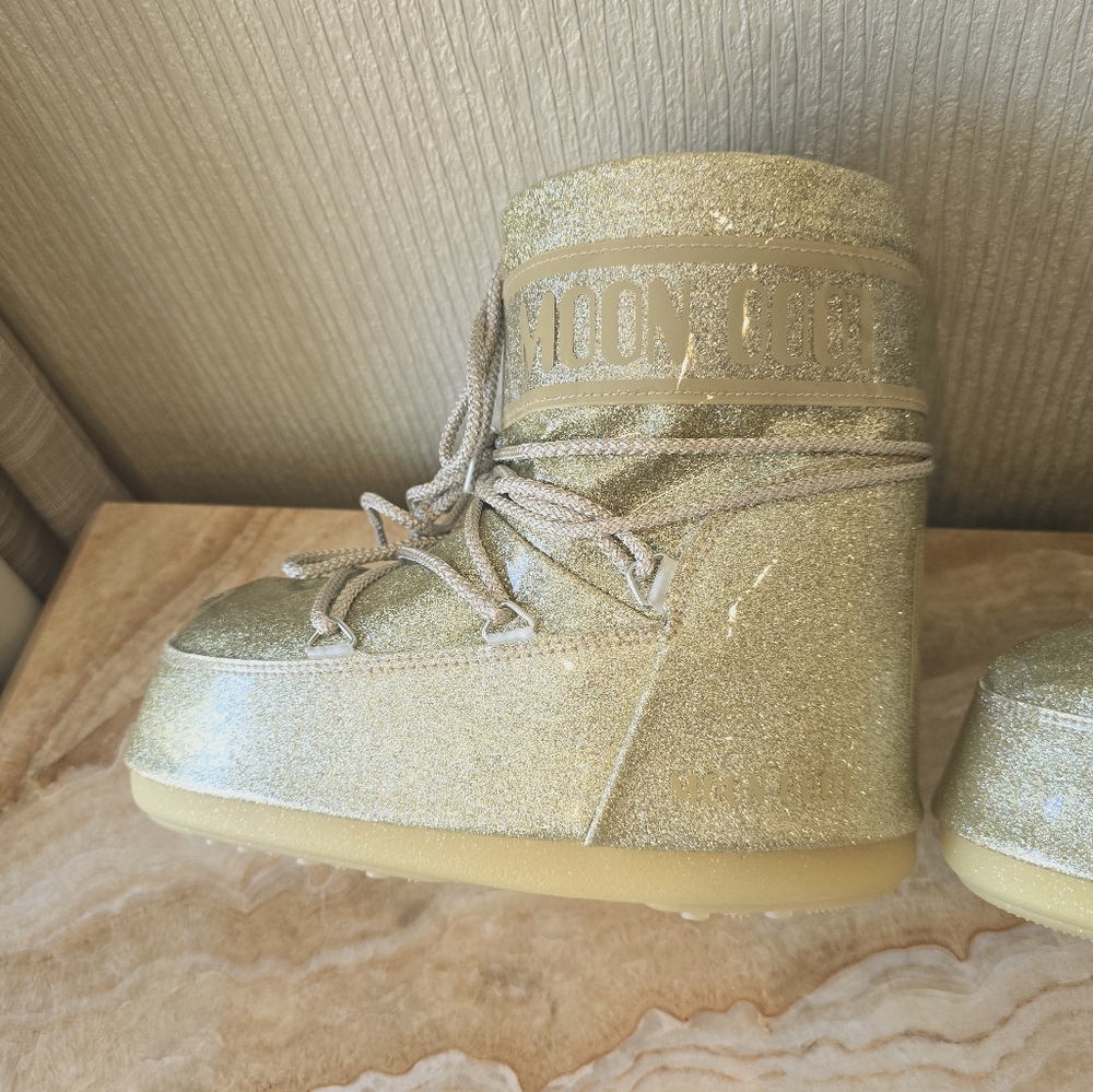 Moon Boot Low Icon Glitter Snow Boot Gold Moon Boots Glitter Gold Boots Short - Picture 8 of 17